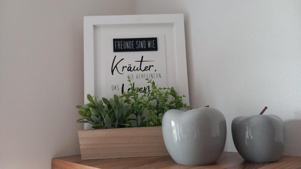 Ferienwohnung Evi'S Herzallerliebst Brilon Exterior foto